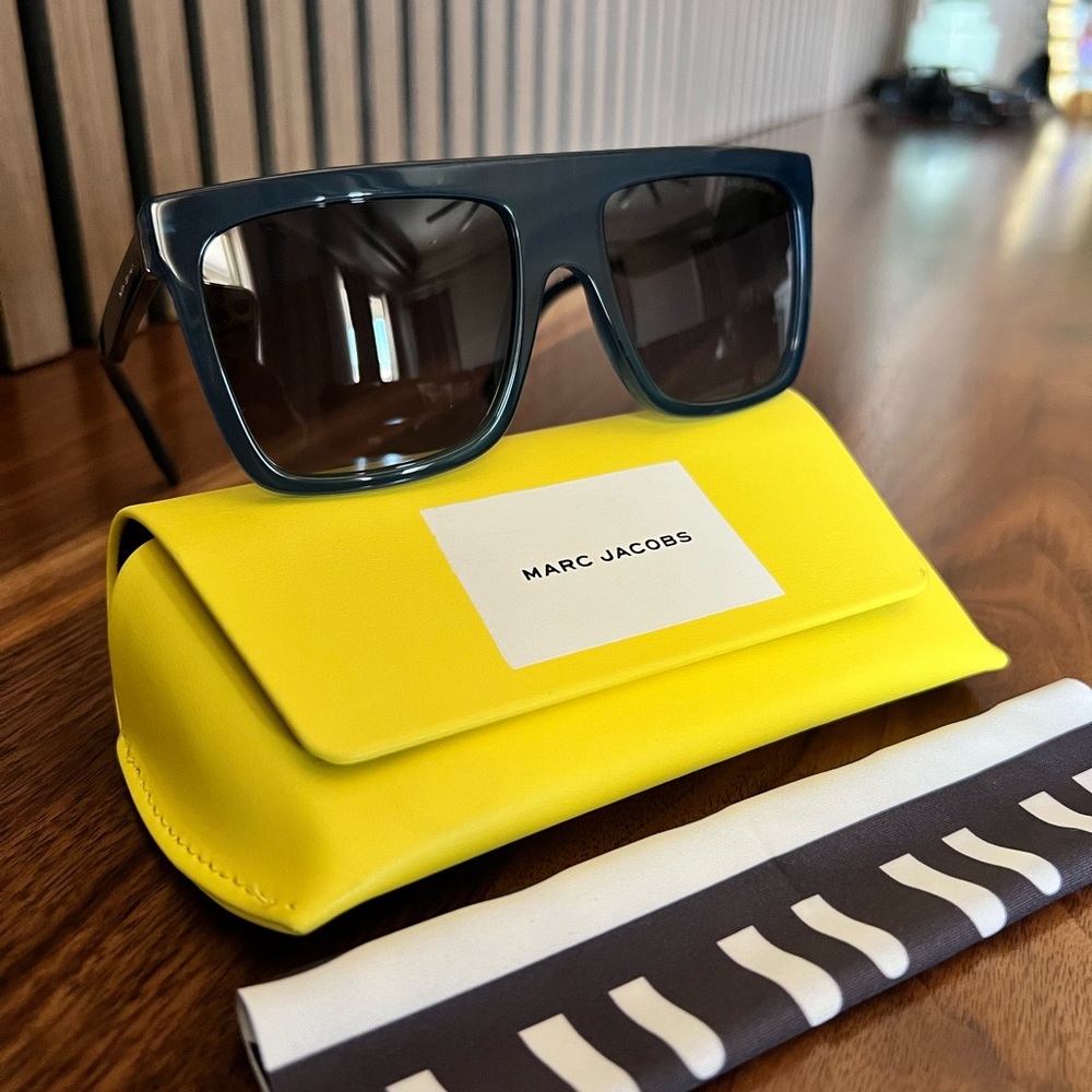 Marc Jacobs Navy Sunglasses with Bright Yellow Case